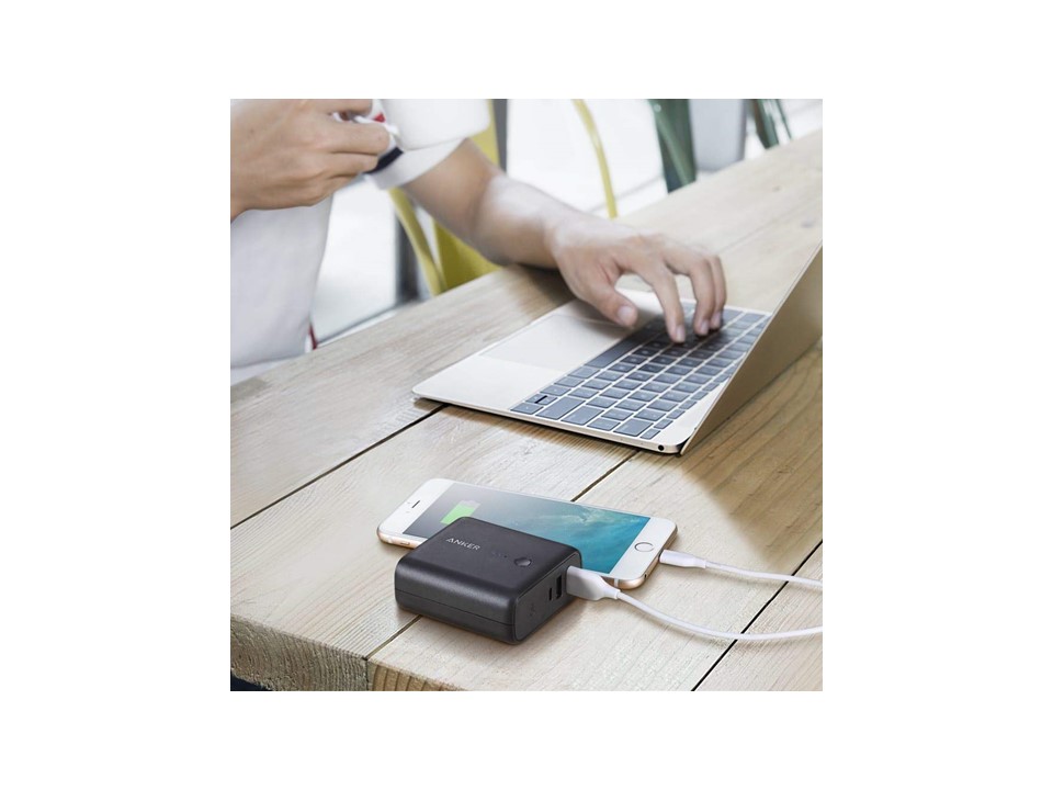 Cargador y Batería Portátil Anker Fusion - Imagen 3